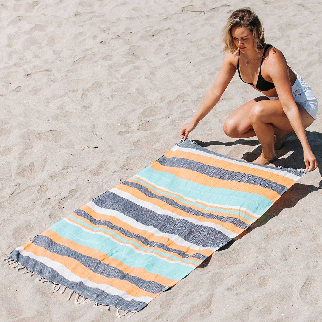 Sand Cloud x Surfrider Set Stripe Towel